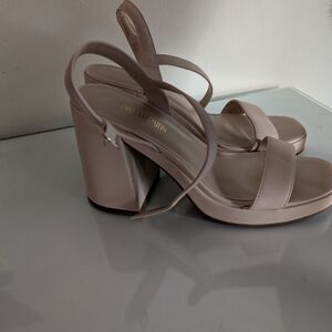 Dream Pairs Women's Beige Block Heel Sandals